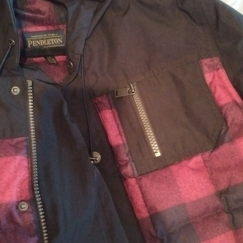 Pendleton Black and Red Plaid Duck Down Hooded Jacket - Large